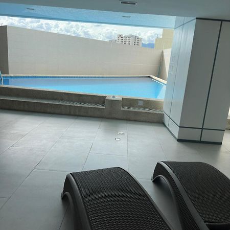 Modern & Comfy Studio - Steps From Ayala Mall, Cebu City Bagian luar foto