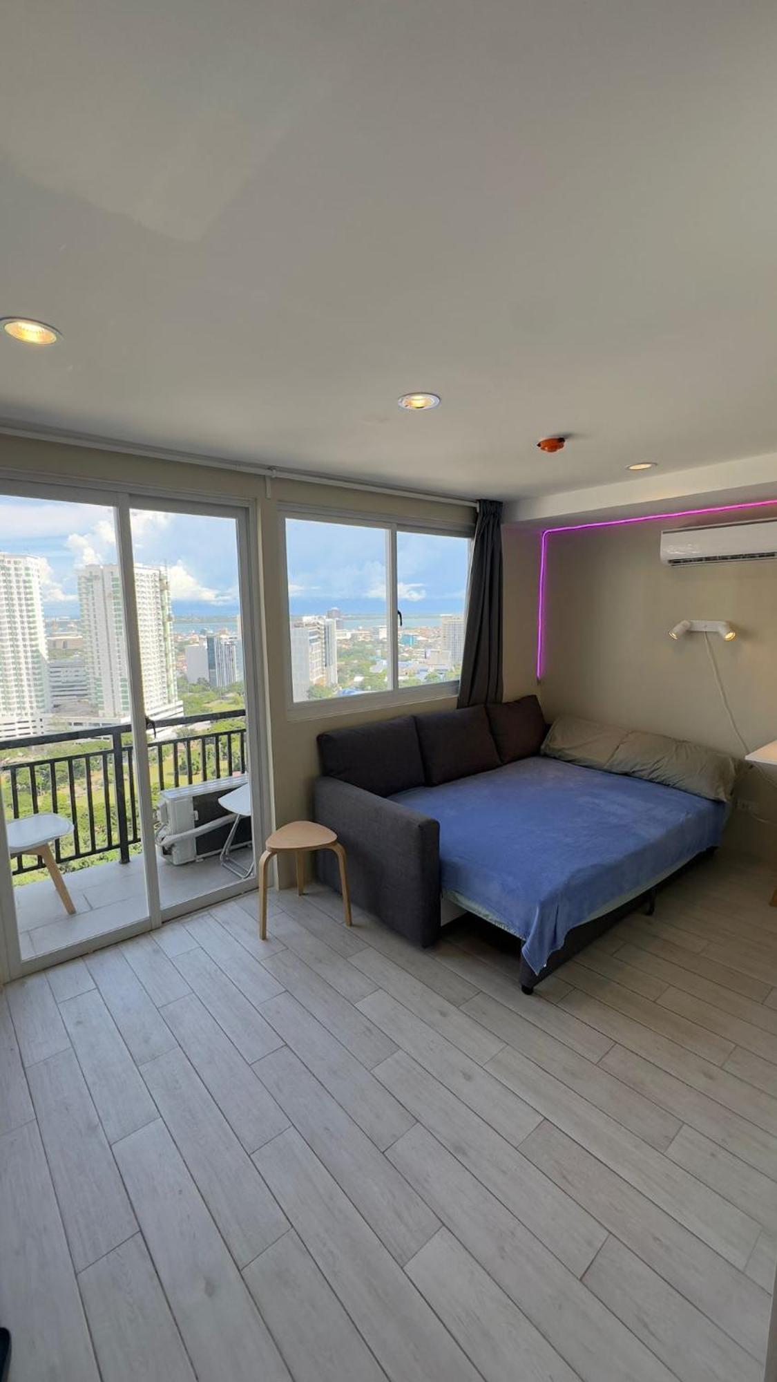 Modern & Comfy Studio - Steps From Ayala Mall, Cebu City Bagian luar foto